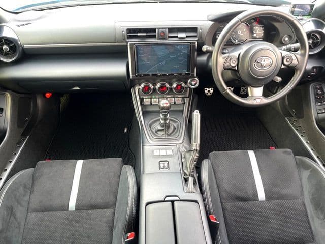 Car thumbnail 2