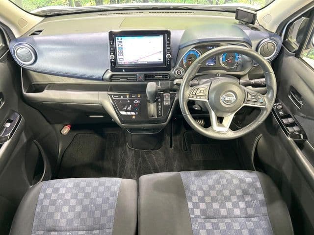 NISSAN