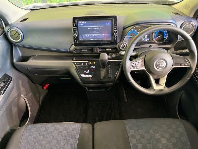NISSAN