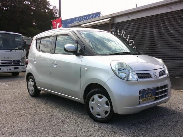 NISSAN
