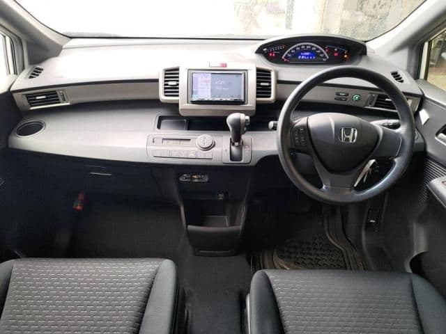 Car thumbnail 3