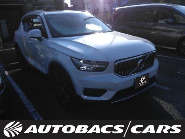 VOLVO VOLVO XC40