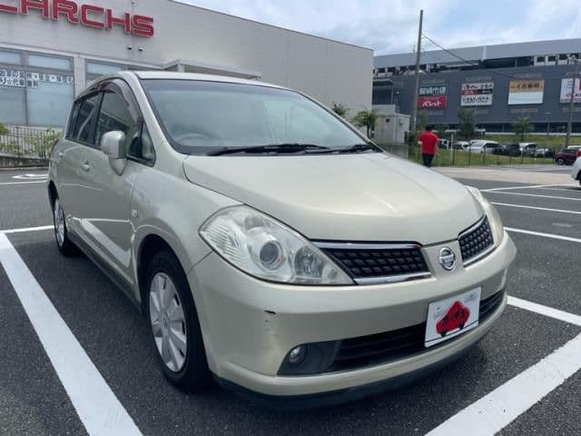 NISSAN