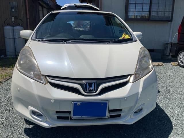 Car image 1