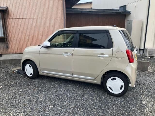 Car thumbnail 4