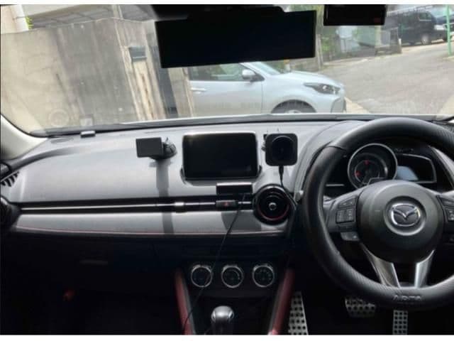 Car thumbnail 3