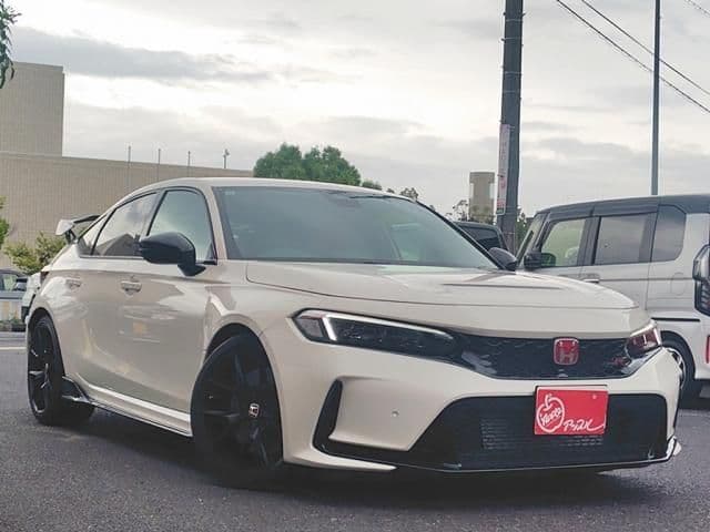 Car thumbnail 3