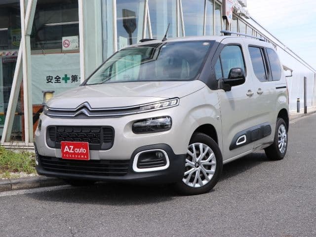 Car image 1