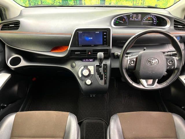 Car thumbnail 2