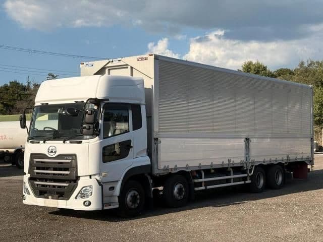 NISSAN DIESEL Quon