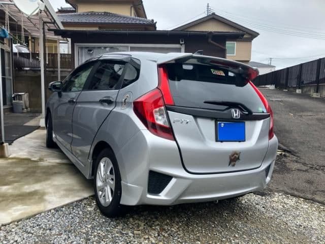 Car thumbnail 4