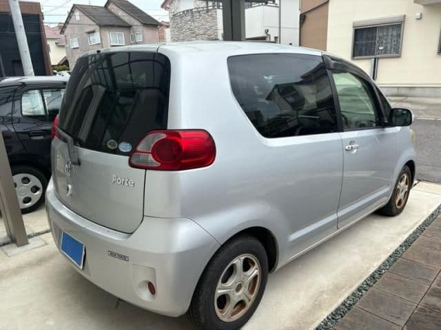 TOYOTA PORTE