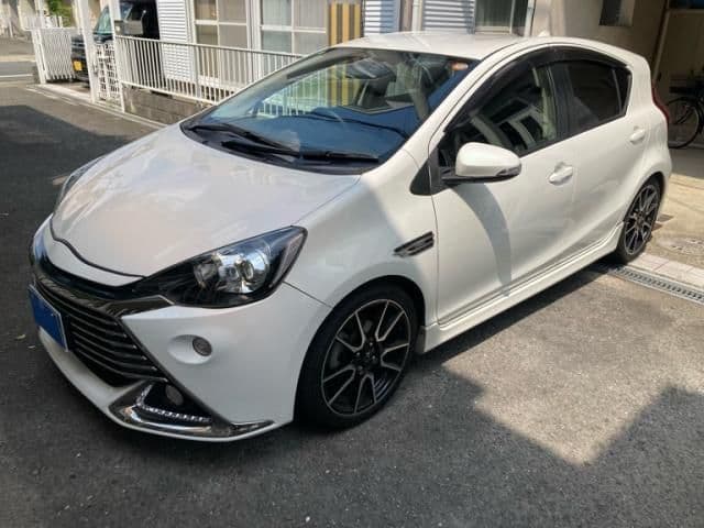 Car image 1