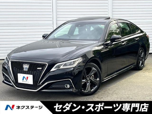 TOYOTA CROWN sedan hybrid