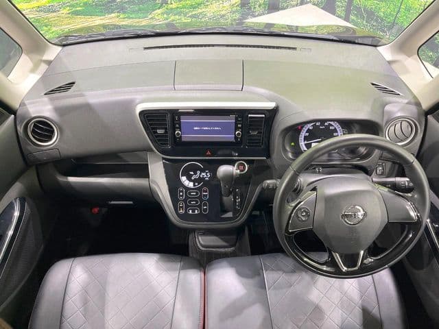 NISSAN