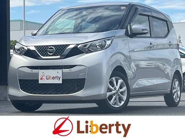 NISSAN