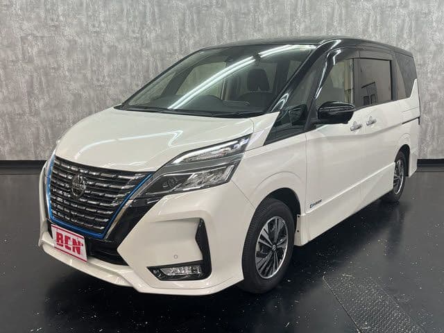 NISSAN