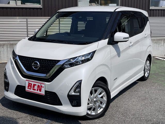 NISSAN