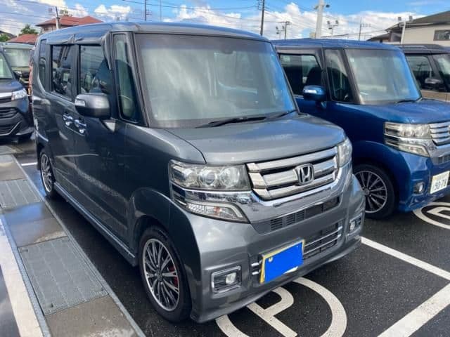Car image 1