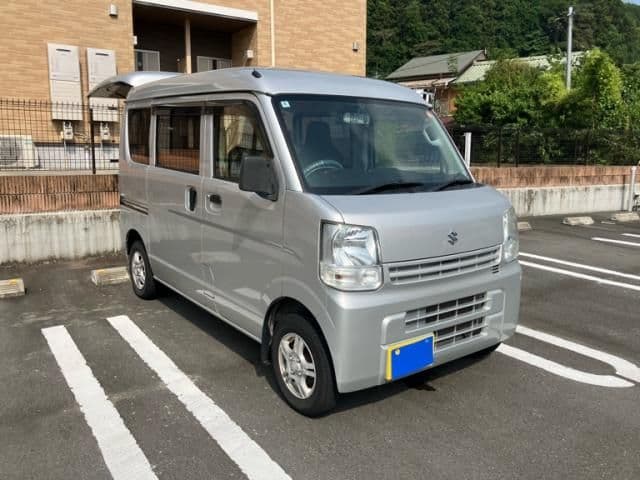 SUZUKI