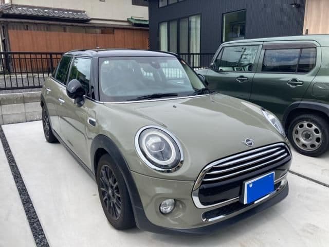 Car thumbnail 2