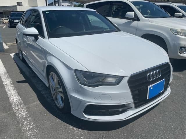 AUDI