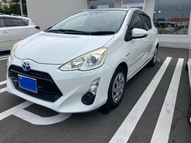 Car image 1
