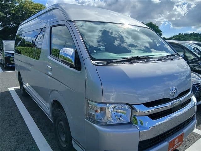 TOYOTA HIACE wagon 4WD