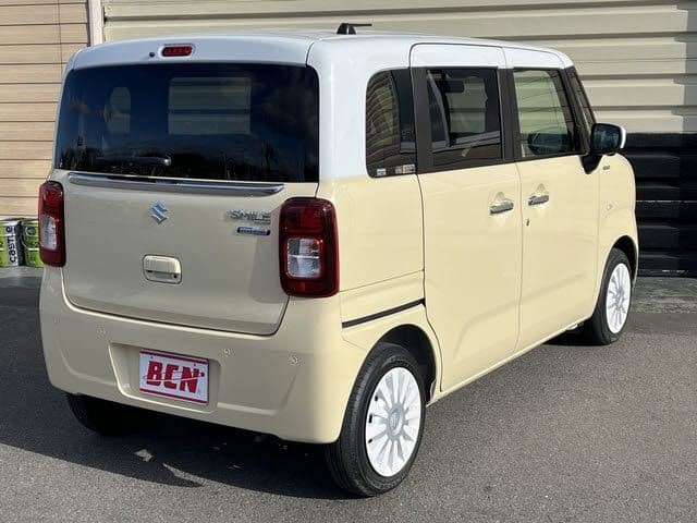 Car thumbnail 3