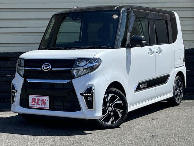 DAIHATSU TANTO 4WD