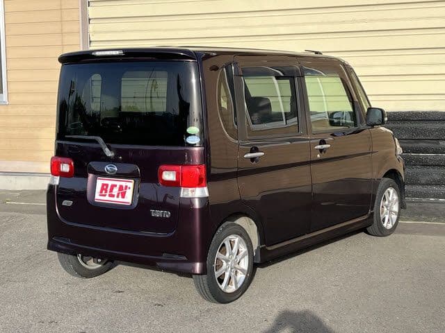 Car thumbnail 3