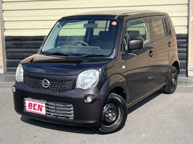 NISSAN