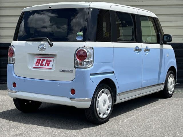 Car thumbnail 3