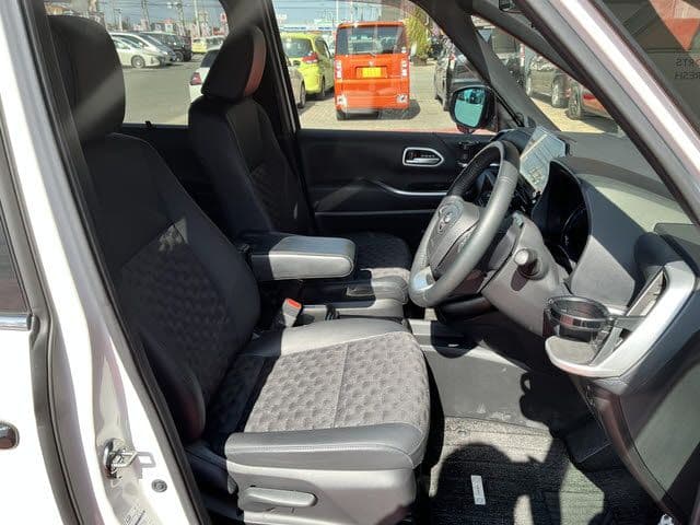 Car thumbnail 4