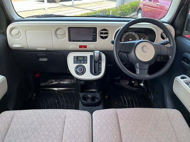 Car thumbnail 2