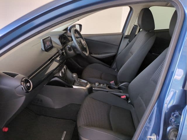 Car thumbnail 4