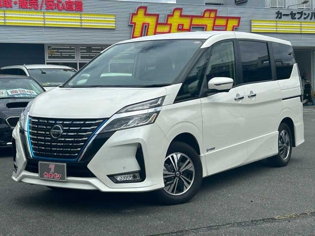 NISSAN