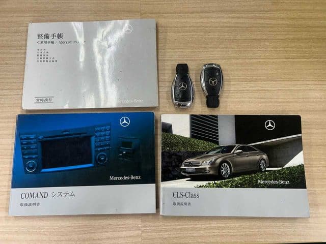MERCEDES BENZ