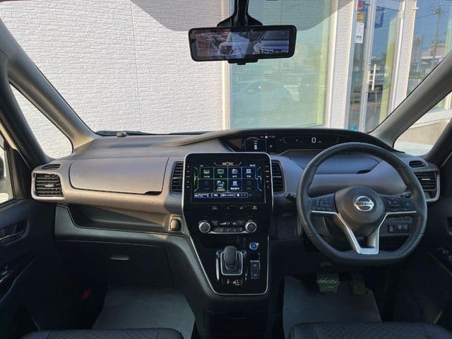 NISSAN