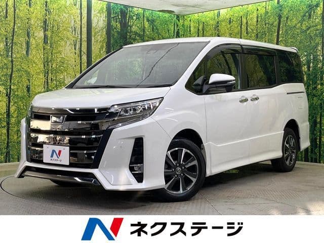 TOYOTA NOAH 4WD