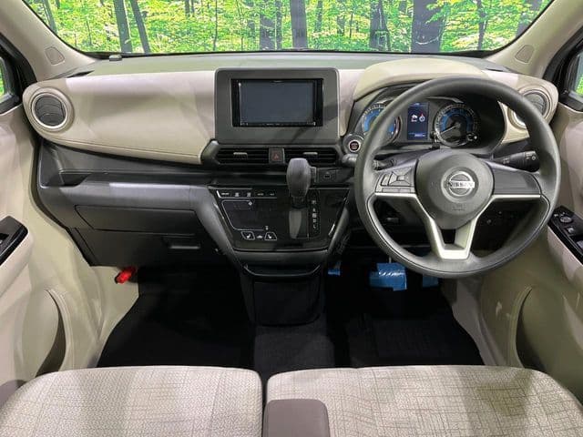 NISSAN