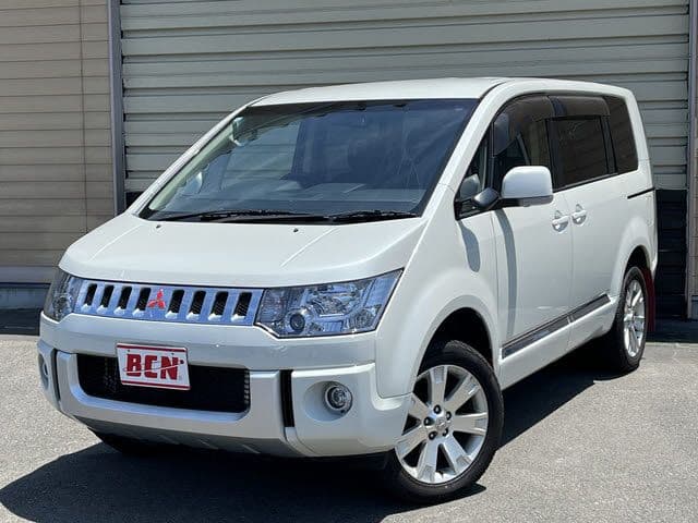 MITSUBISHI DELICA D:5 4WD