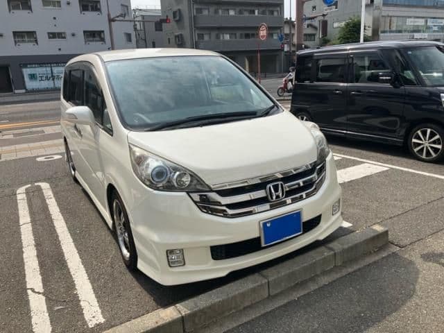 HONDA STEPWAGON SPADA