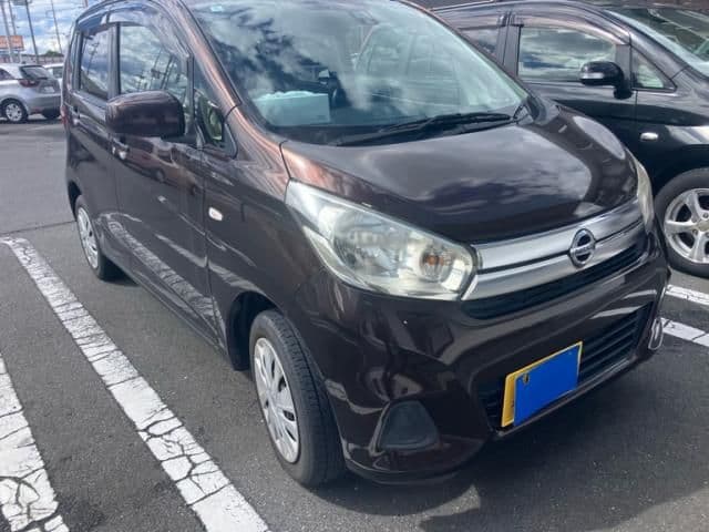 NISSAN