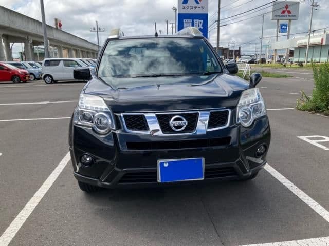 NISSAN X-TRAIL 4WD