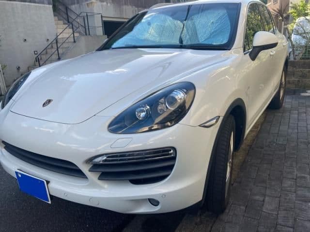 PORSCHE