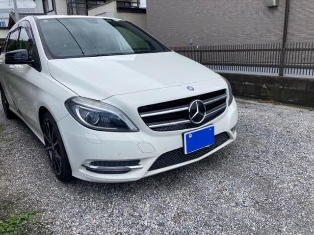 Car thumbnail 3