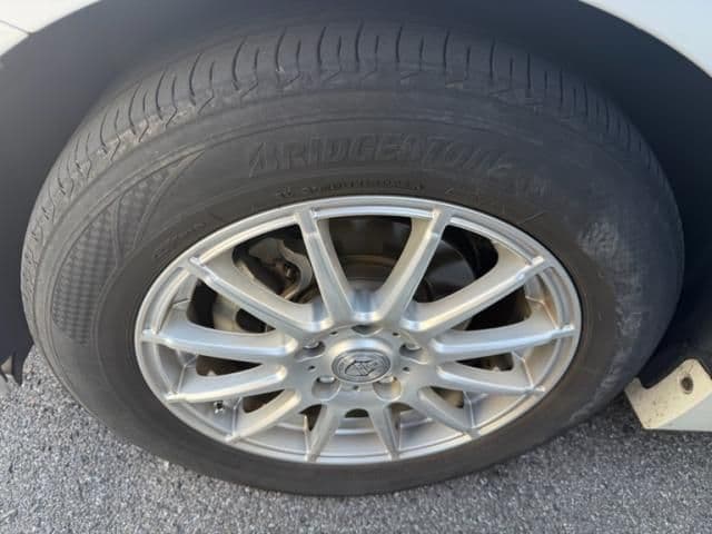 Car thumbnail 3