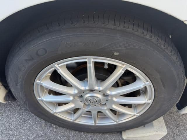 Car thumbnail 4