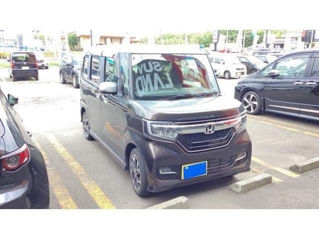 HONDA N BOX CUSTOM 4WD